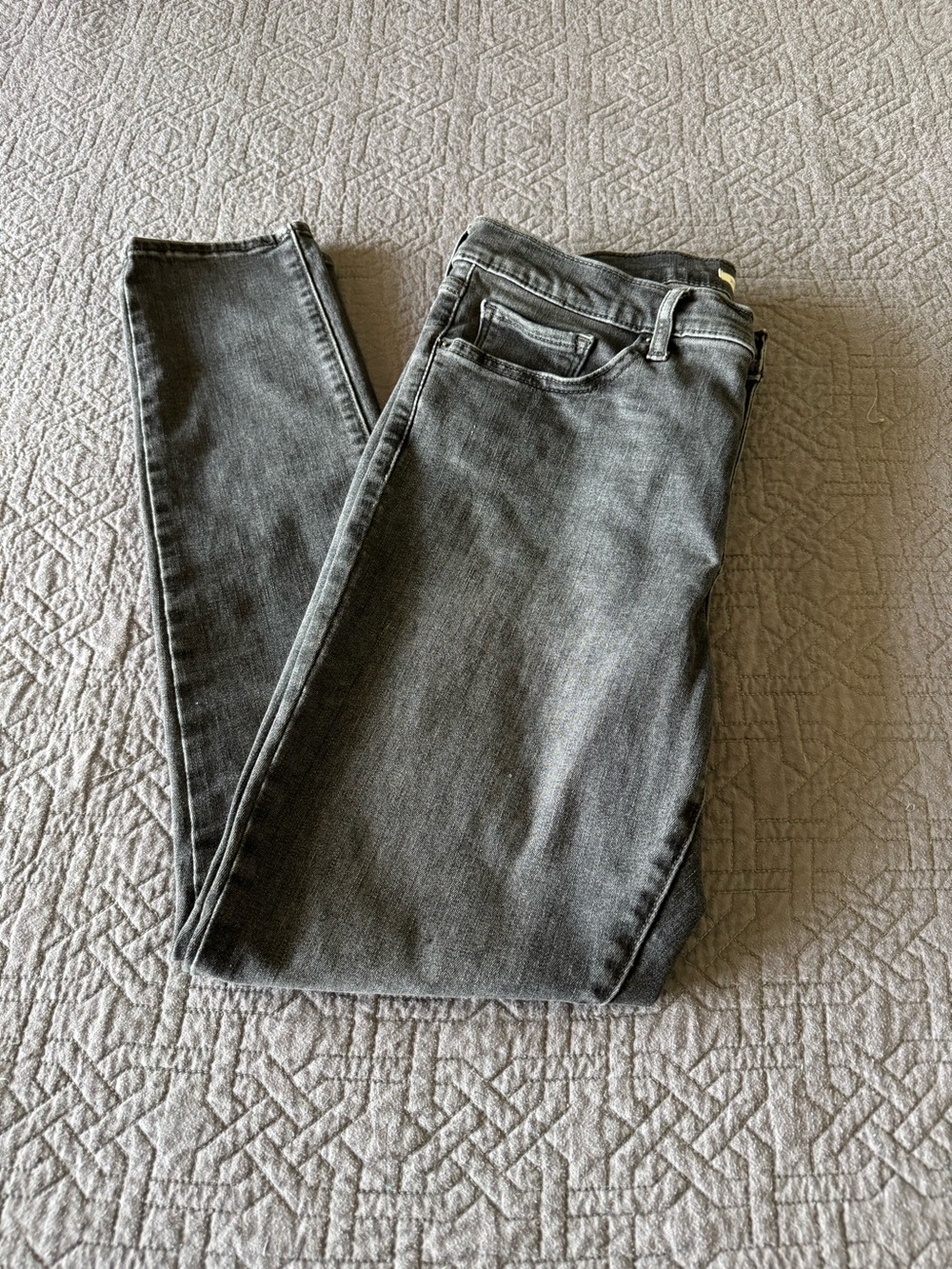 Levi Women Grey Slim Jeans